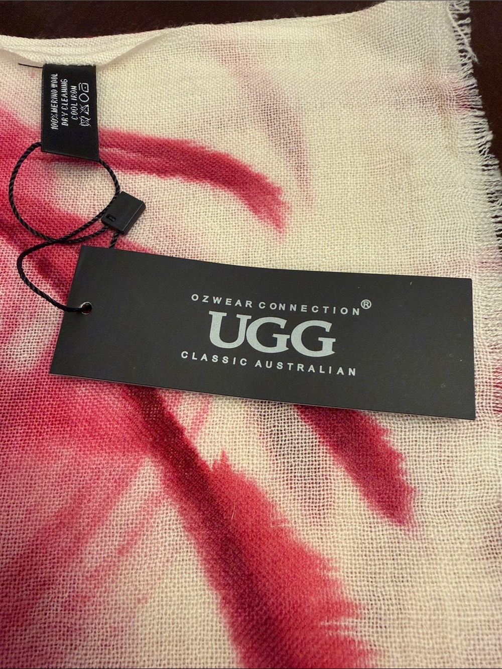 UGG Merino Wool Scarf - Picture 2 of 4